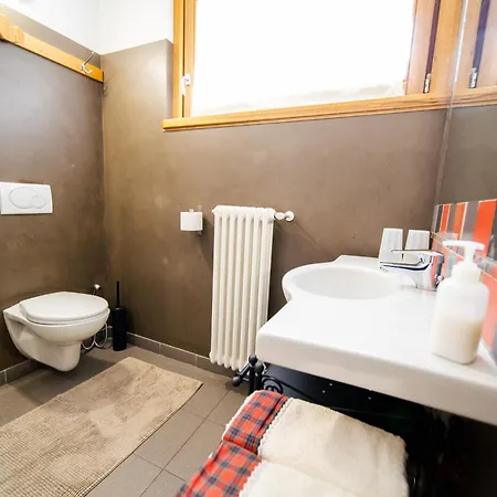 Alto Di ベッド・アンド・ブレックファスト グラヴェドーナ